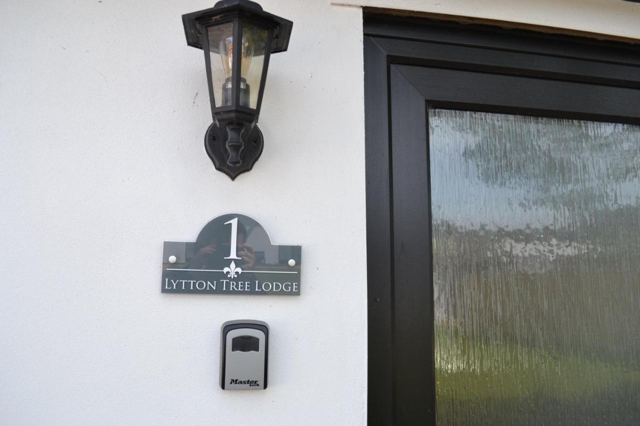 Number 1 Lytton Tree Lodge Reydon Exterior foto